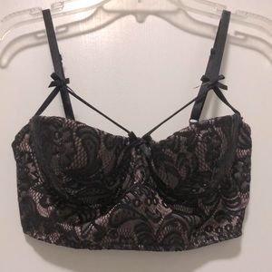 Fredericks of Hollywood Bra Black Y2K Underwired padded Lace SZ M Like New!